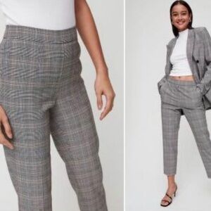 Aritzia Babaton Conan Cropped Wool Trouser 2 Grey Plaid
